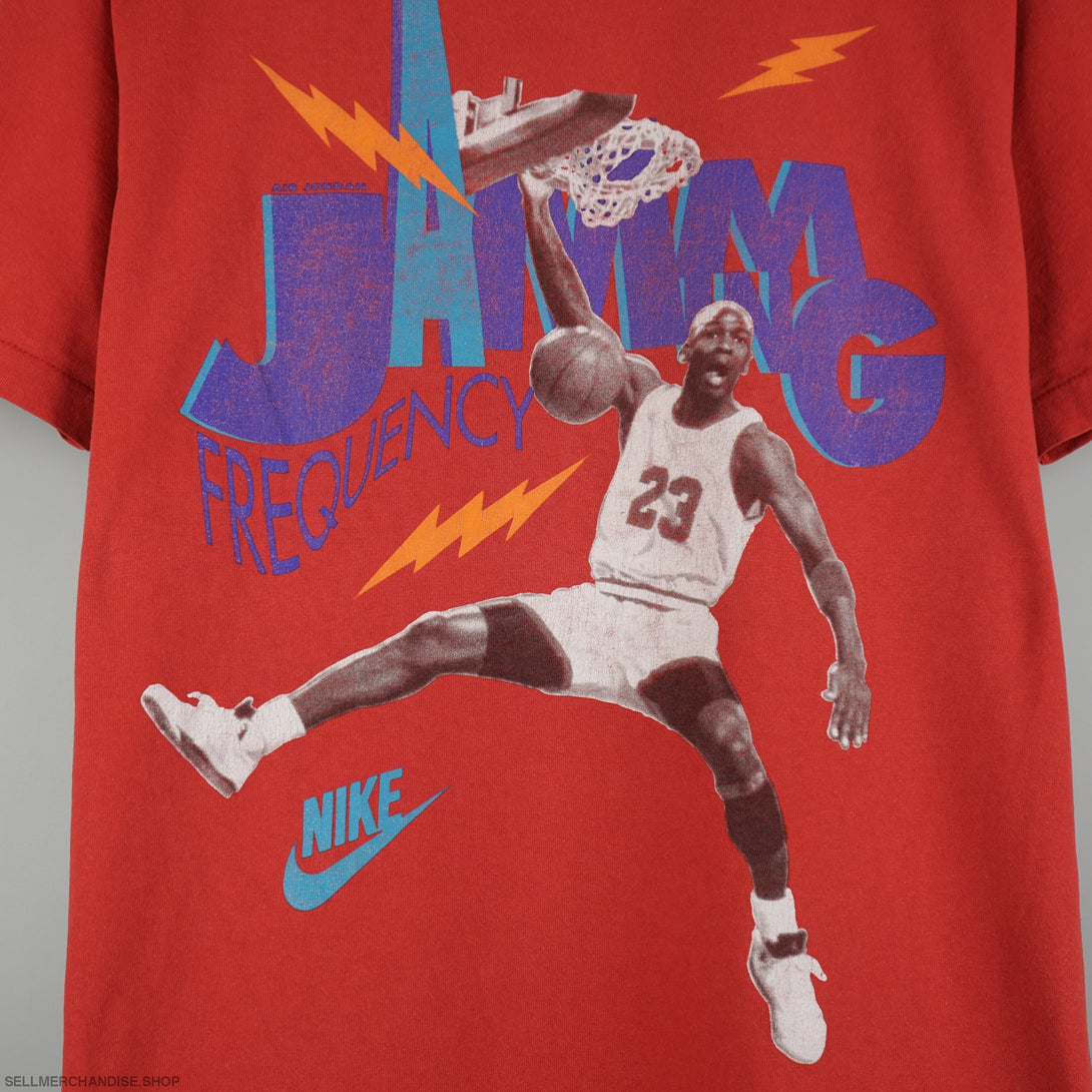 Vintage 1990s Michael Jordan frequency jamming t-shirt