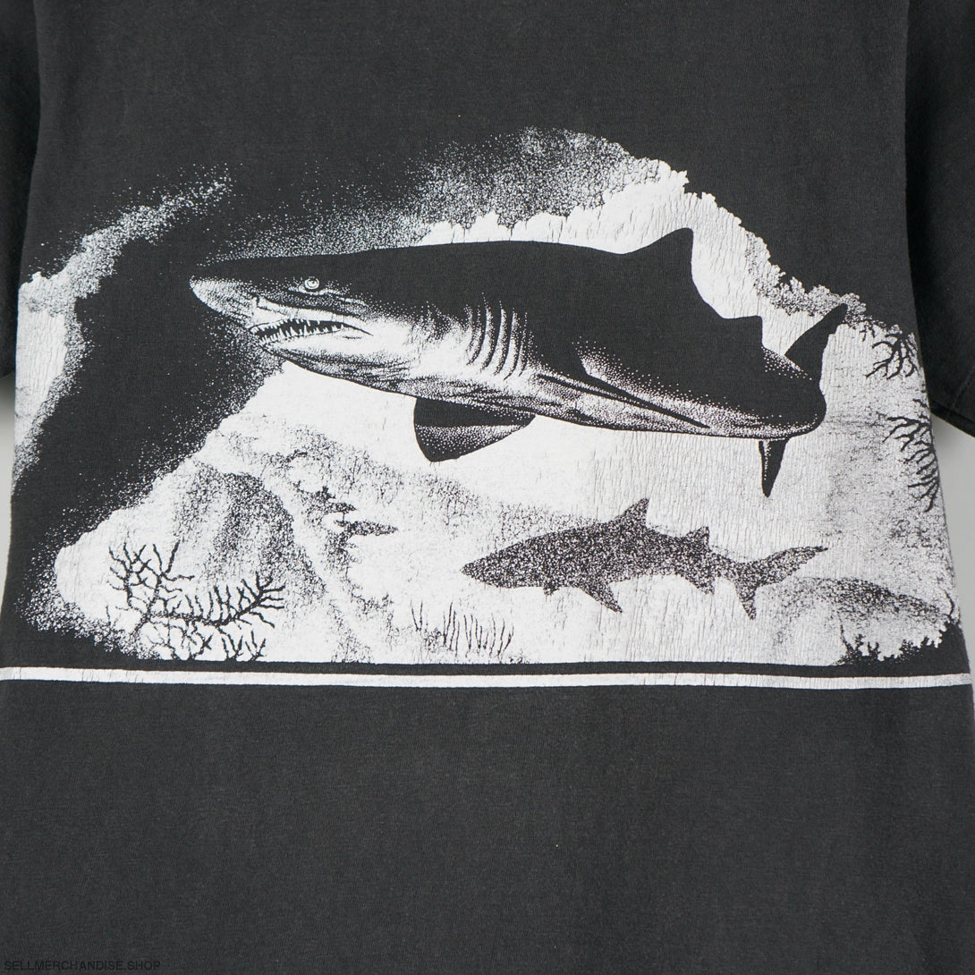 Vintage 1990s Shark t-shirt Maui