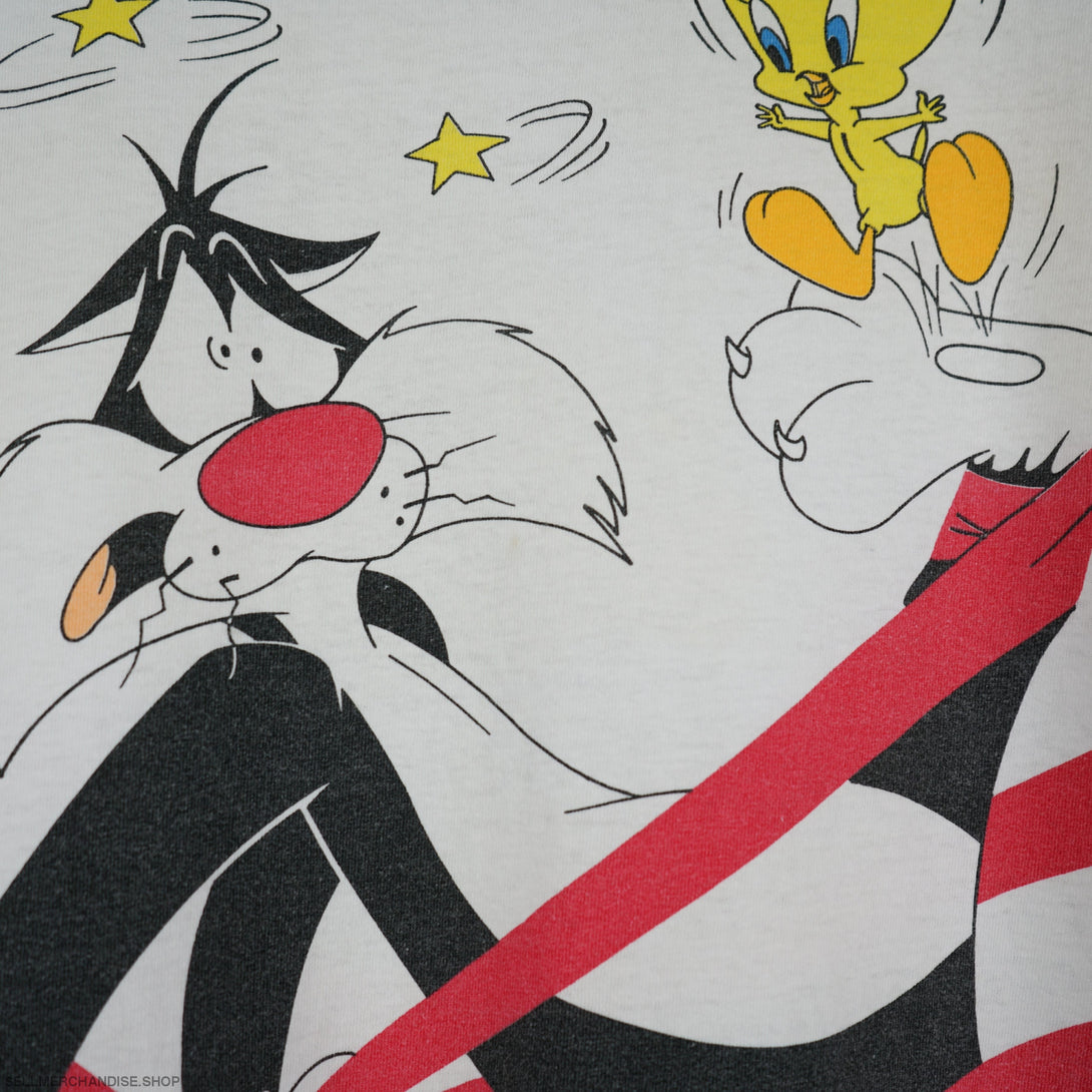 Vintage 1990s Tweety and Sylvester t-shirt all over print