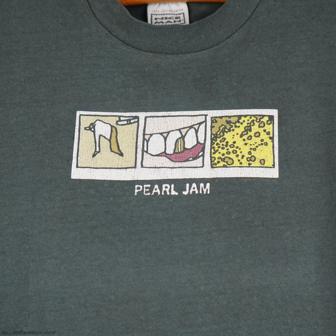 Vintage 1996 Pearl Jam t-shirt No Code Album