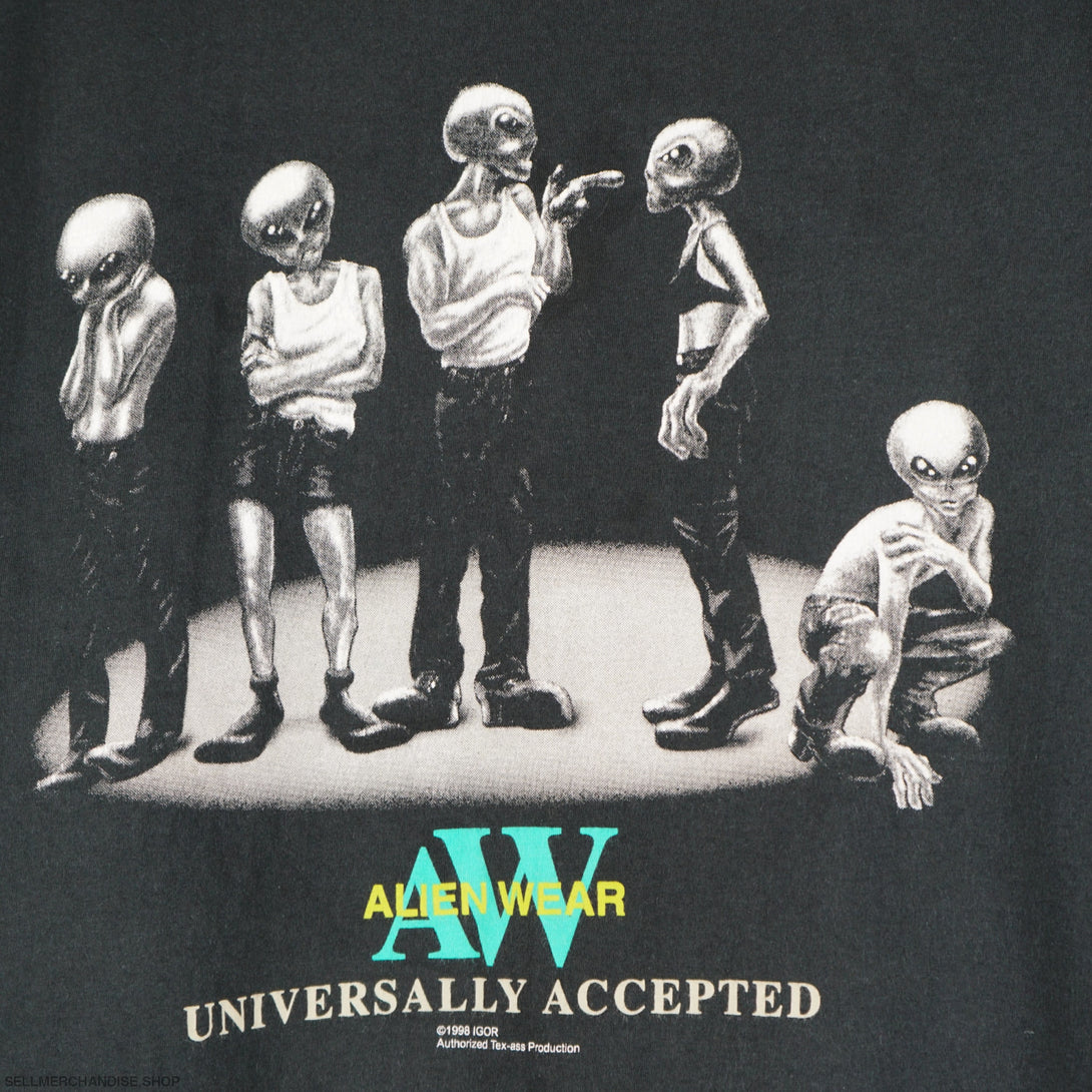 Vintage 1998 Alien Wear t-shirt