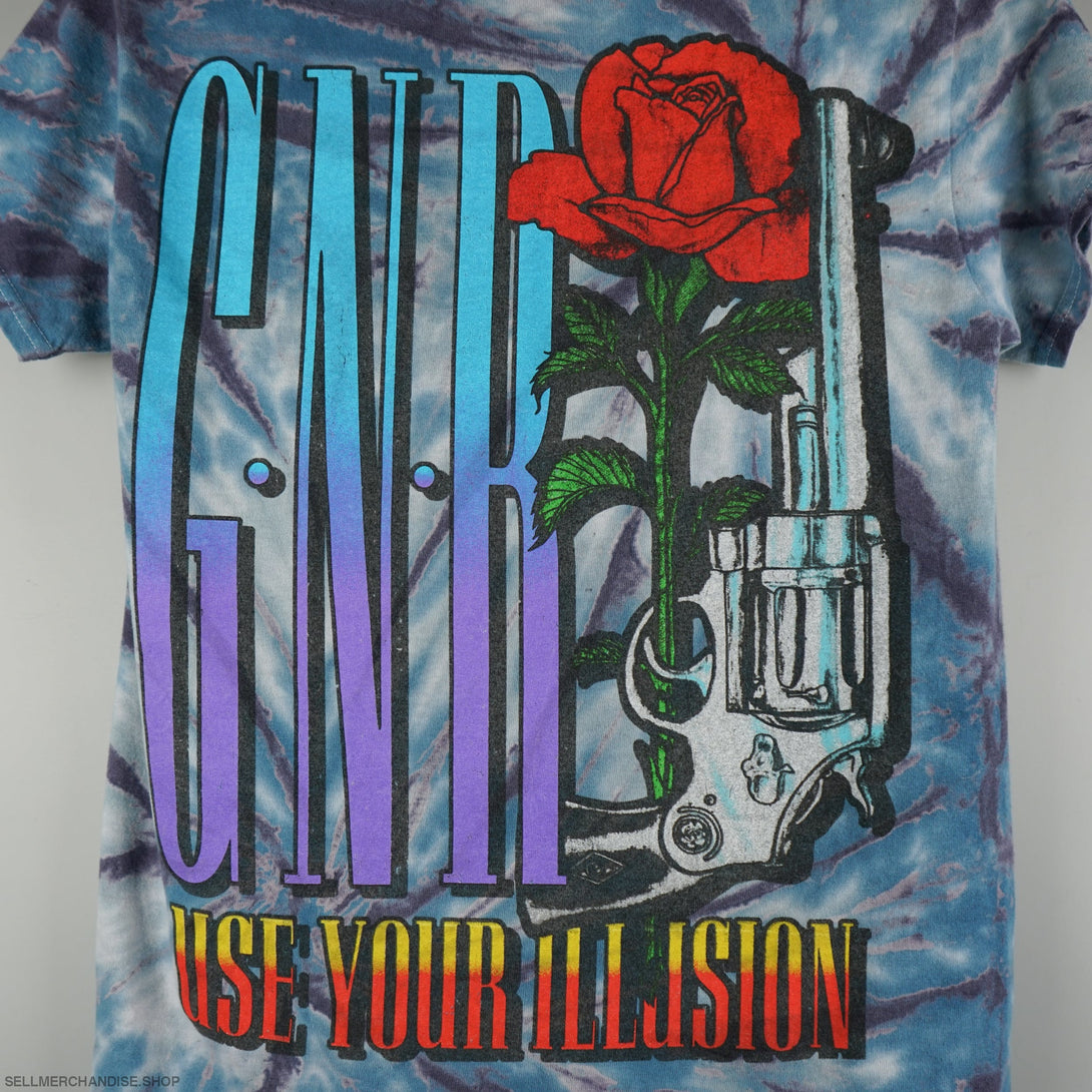 Vintage 2015 Guns N Roses All Over Print T-Shirt Use Your Illusion
