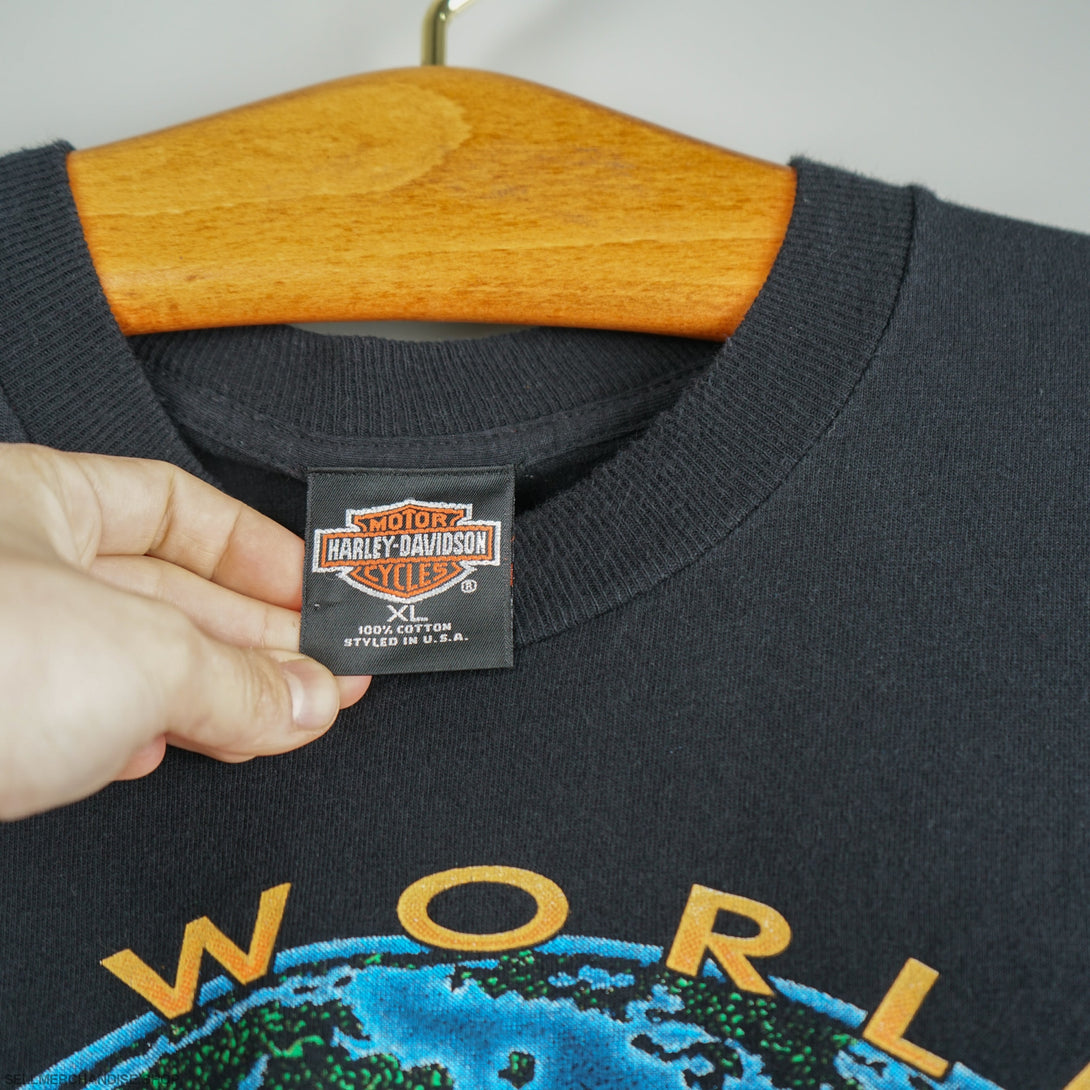 Vintage 1996 Harley-Davidson t-shirt One World