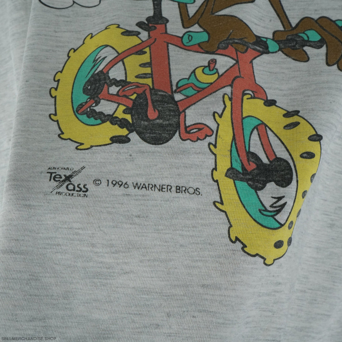 1996 Willie E Coyote t-shirt Thrashed