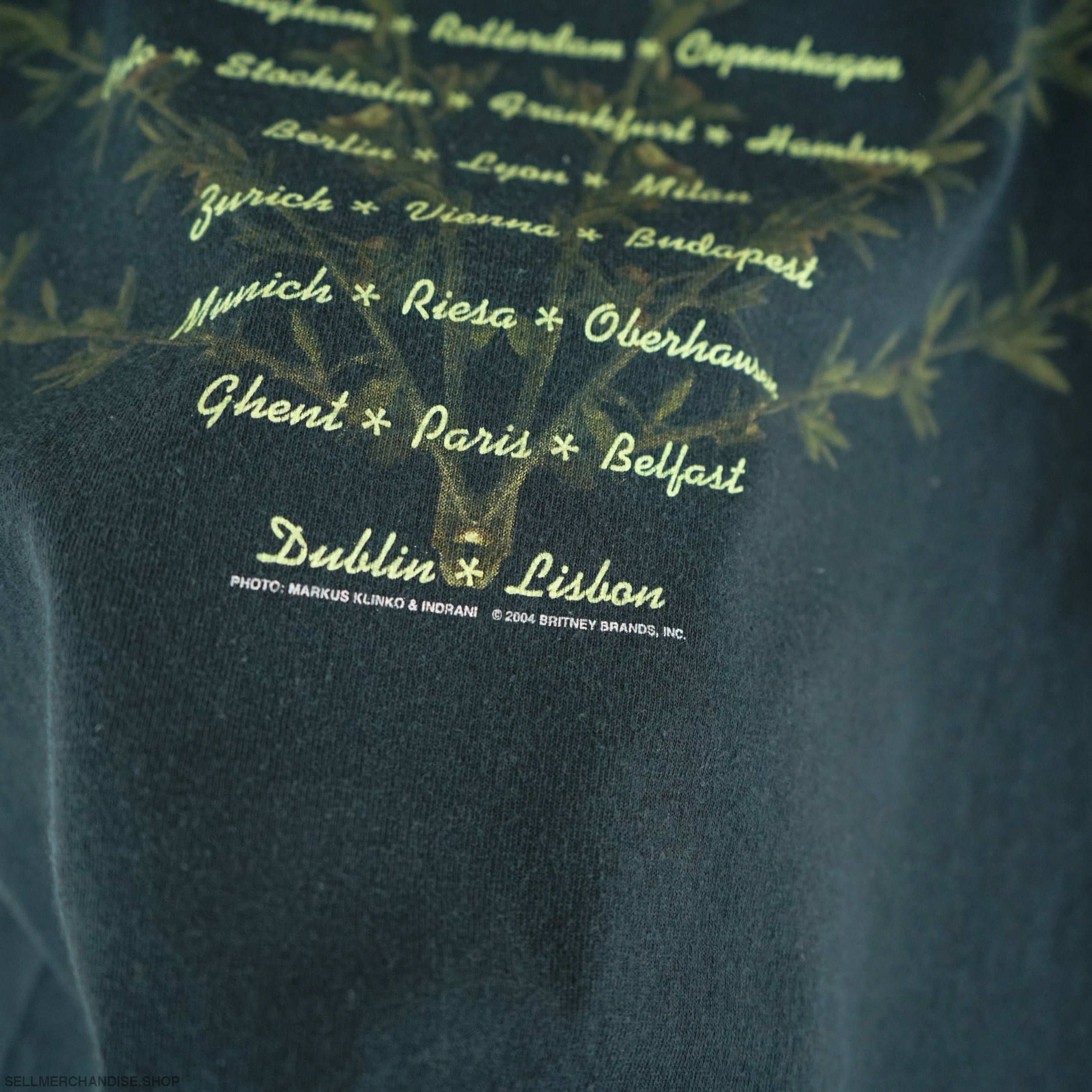 Vintage britney spears t shirt 2004 tour | SellMerchandise