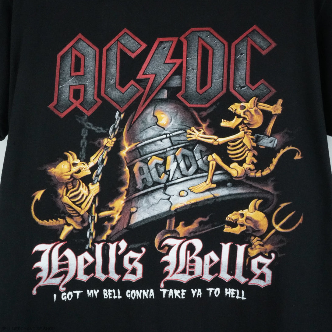 Vintage early 2000s ACDC t-shirt Hells Bells
