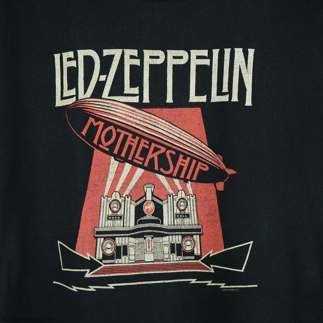 early 2000s Led Zeppelin t-shirt